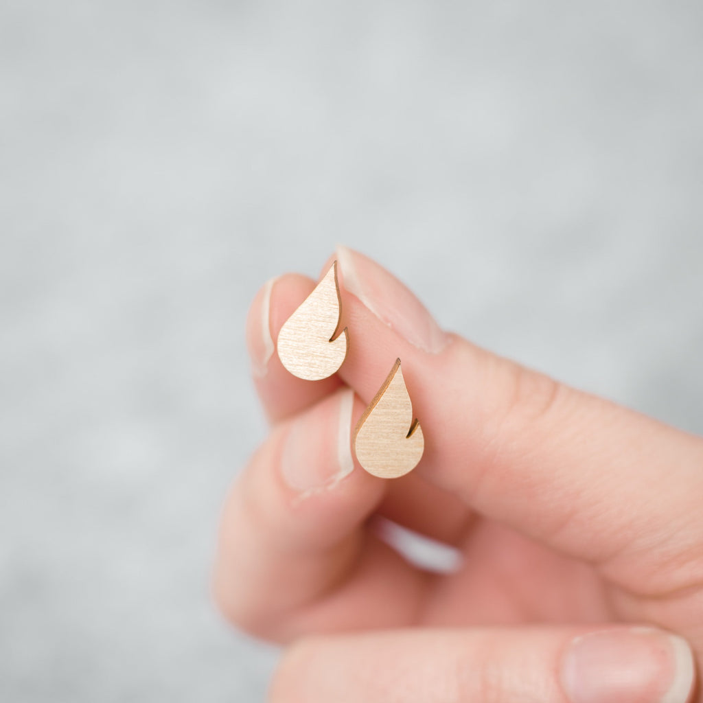 Wooden earrings - Roihu
