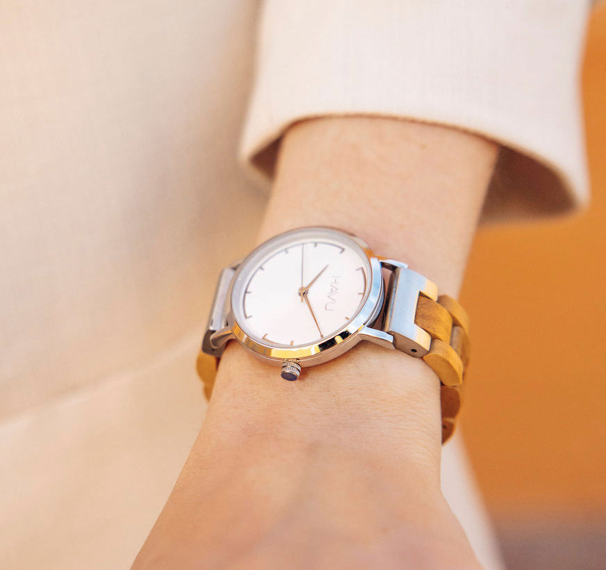 Kielo - Women's wristwatch (32mm) Crafted from Finnish Curly Birch