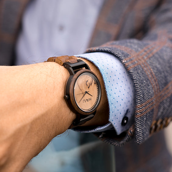 Aava (38 mm)
Crafted from Finnish Curly Birch
