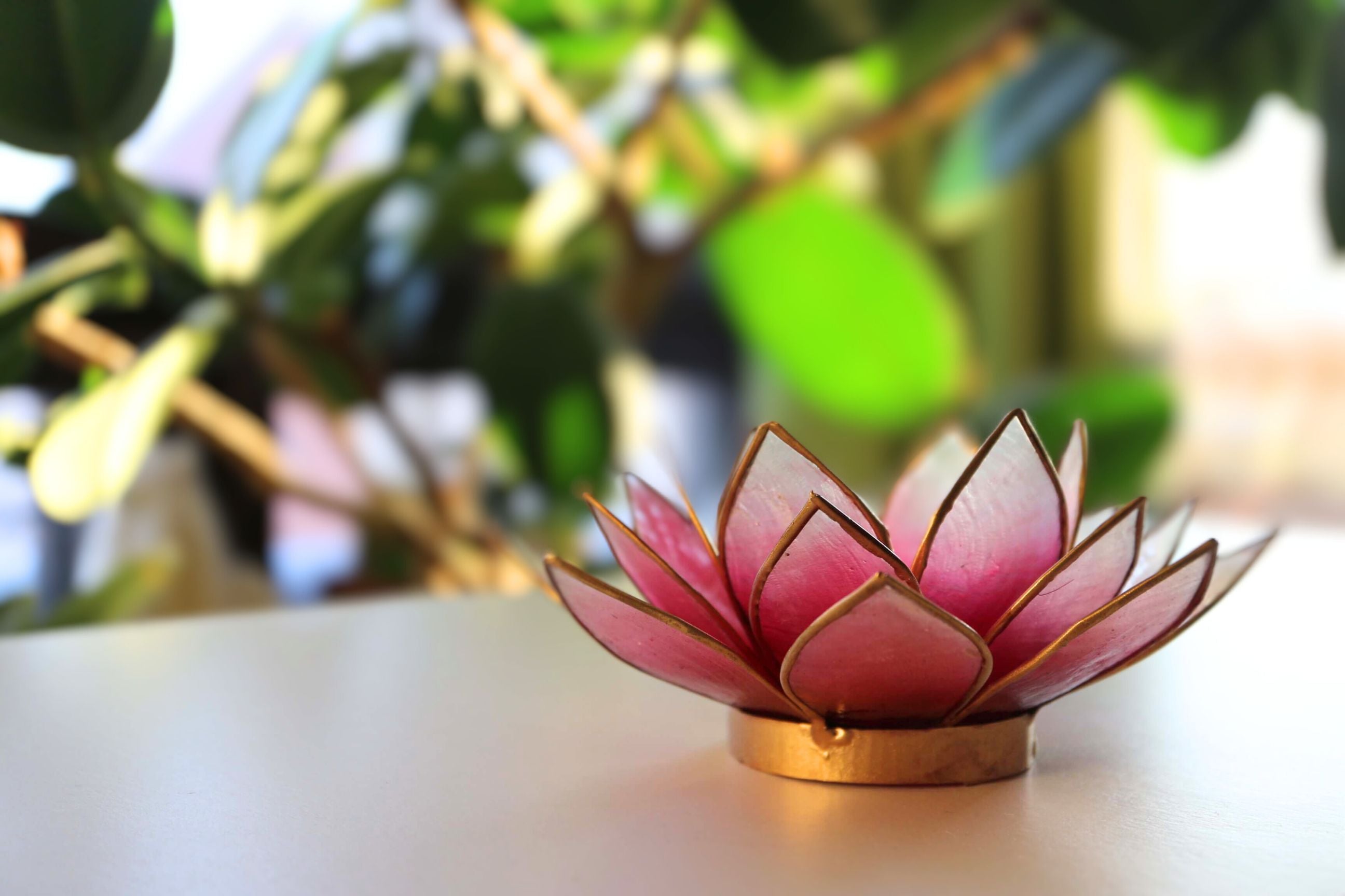Capiz Tealight Candle Holder | Lotus - Red/Natural