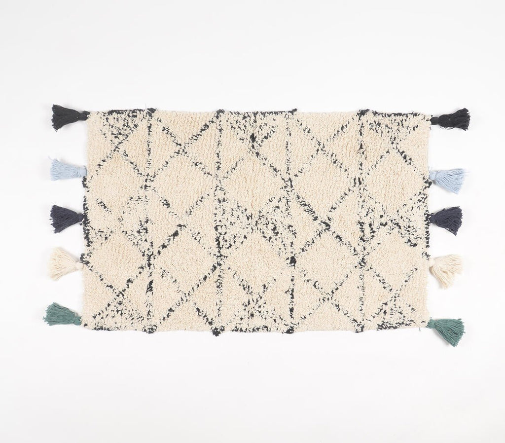 Hand Tufted & Tasseled Geometric Pattern Bath Mat, 75x50cm