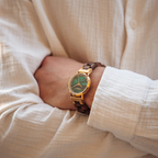 Revontuli - Women's wristwatch (32mm) Walnut Tree