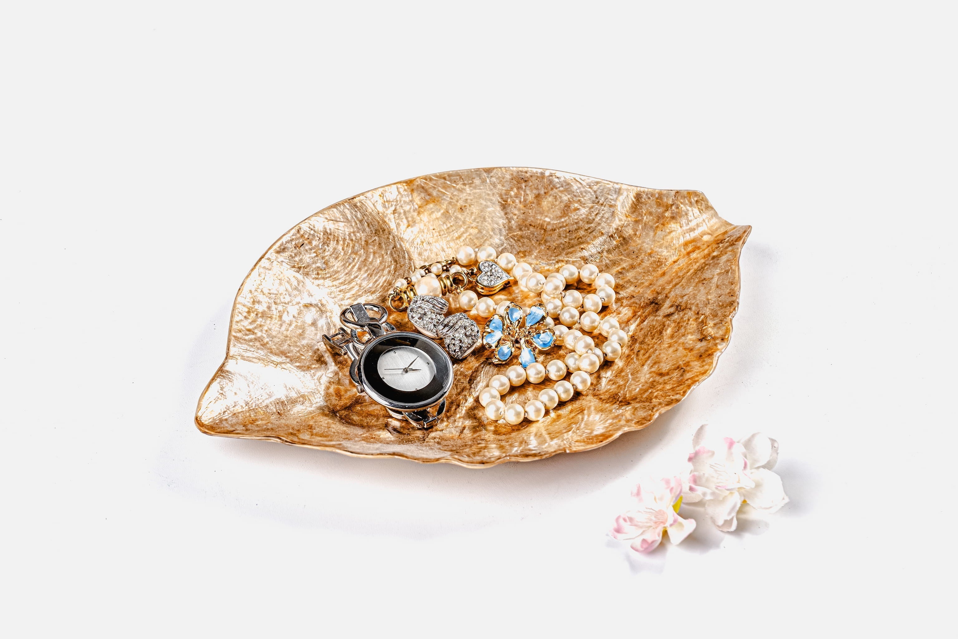 Small Leaf Dish - Golden Capiz